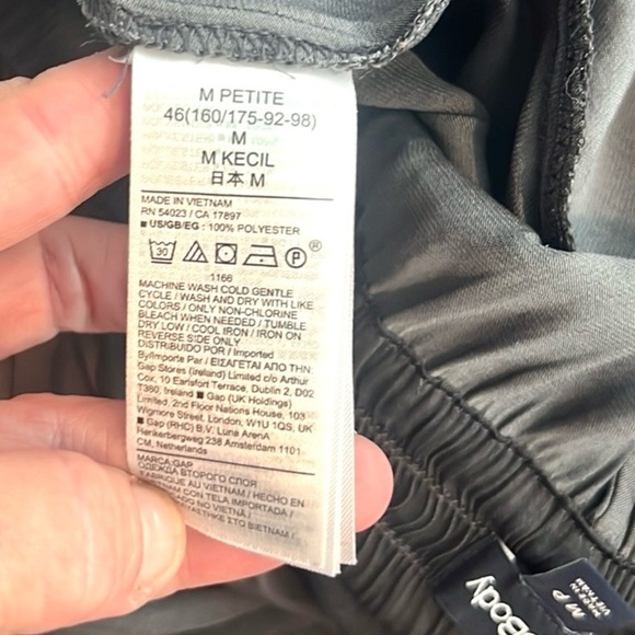 ⭐️Gap Body,Silky,Stretchy Pants,Beach to Brunch & Beyond,Excellent Condition,MP - Picture 6 of 10